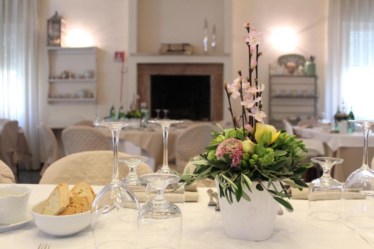 Hotel Massimo Marina di Cecina Eksteriør bilde