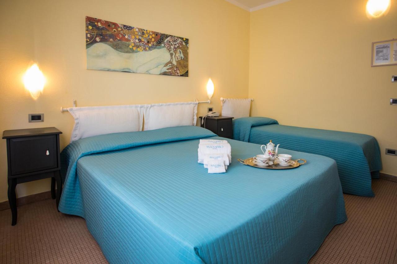 Hotel Massimo Marina di Cecina Eksteriør bilde