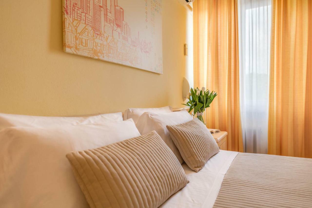 Hotel Massimo Marina di Cecina Eksteriør bilde