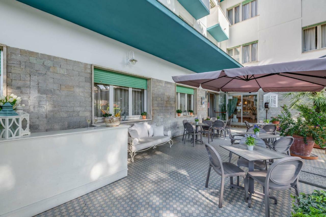 Hotel Massimo Marina di Cecina Eksteriør bilde