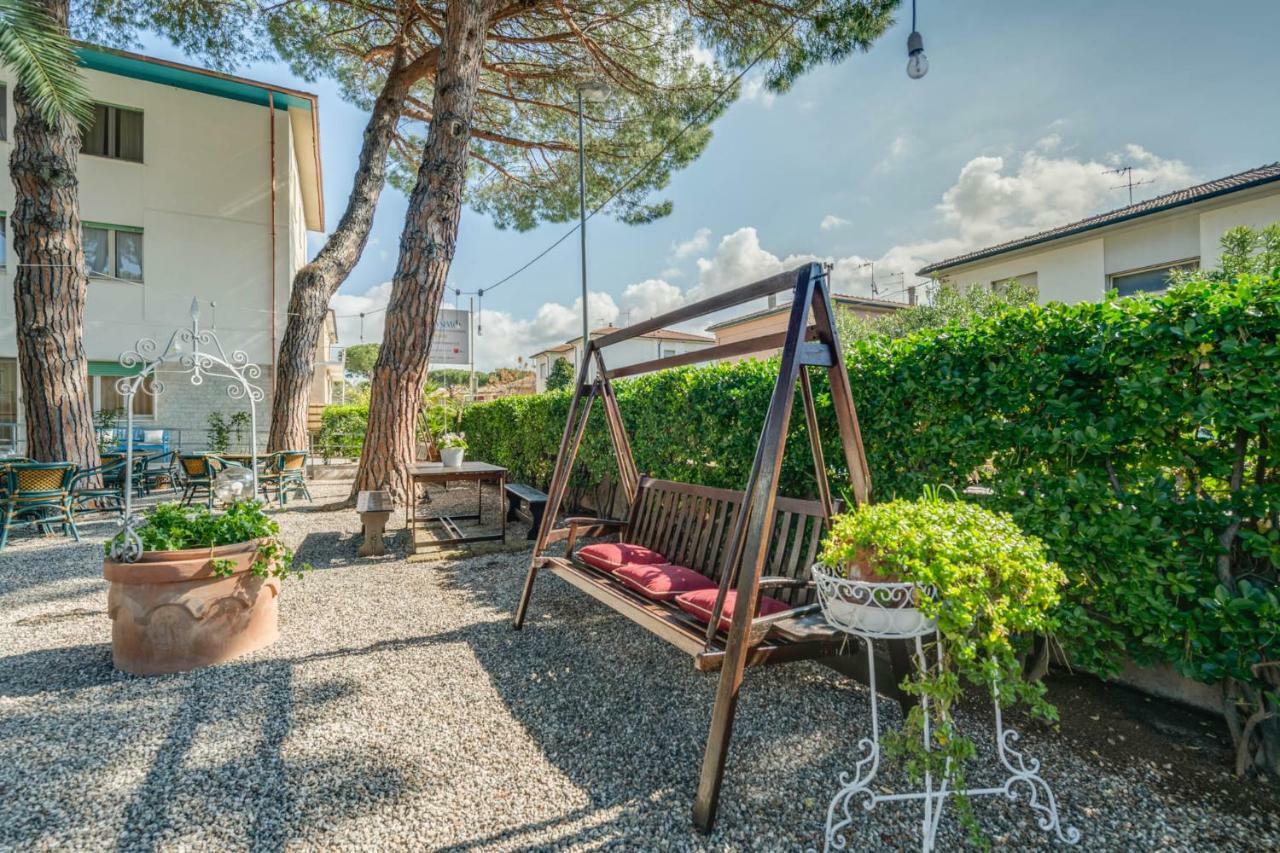 Hotel Massimo Marina di Cecina Eksteriør bilde
